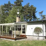 2 Bedroom Gorgeous In Aakirkeby Ferienhaus