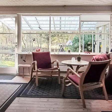 2 Bedroom Gorgeous In Aakirkeby Ferienhaus