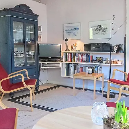 Ferienhaus 2 Bedroom Gorgeous In Aakirkeby Vester Somarken