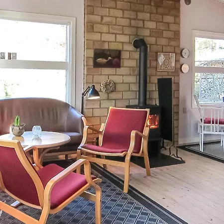 Prázdninový dům 2 Bedroom Gorgeous In Aakirkeby Vester Somarken