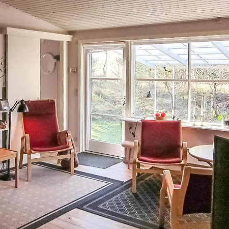 Ferienhaus 2 Bedroom Gorgeous In Aakirkeby Vester Somarken